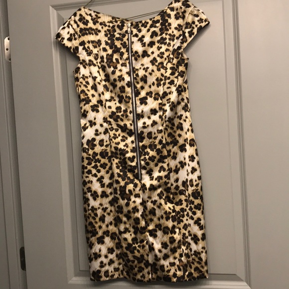 Beautiful cheetah silky dress for work or date - Picture 3 of 5
